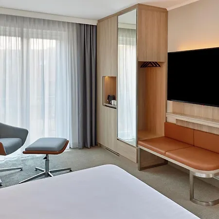 Courtyard By Marriott Hotel 4*