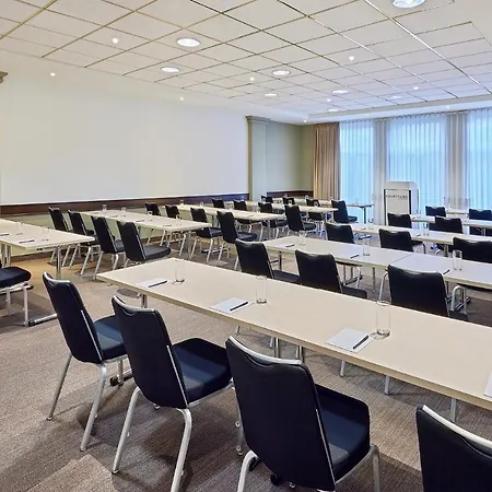 Courtyard By Marriott Hotel 4*