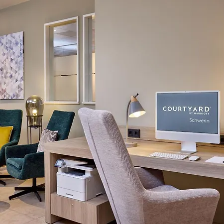 Courtyard By Marriott Hotel