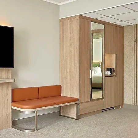 Hotel Courtyard By Marriott 4*