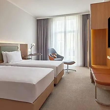 Courtyard By Marriott Hotel