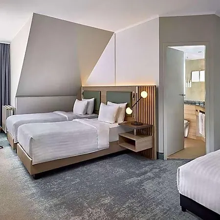 Courtyard By Marriott 4*