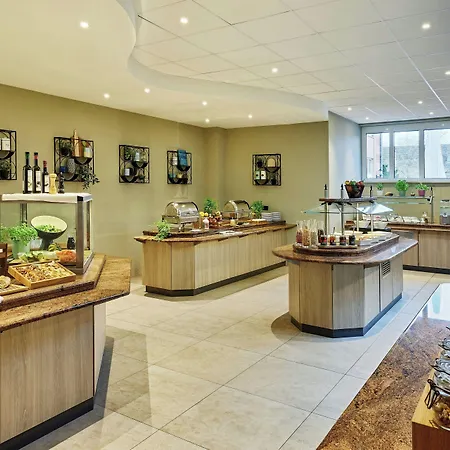 Courtyard By Marriott Hotel 4*
