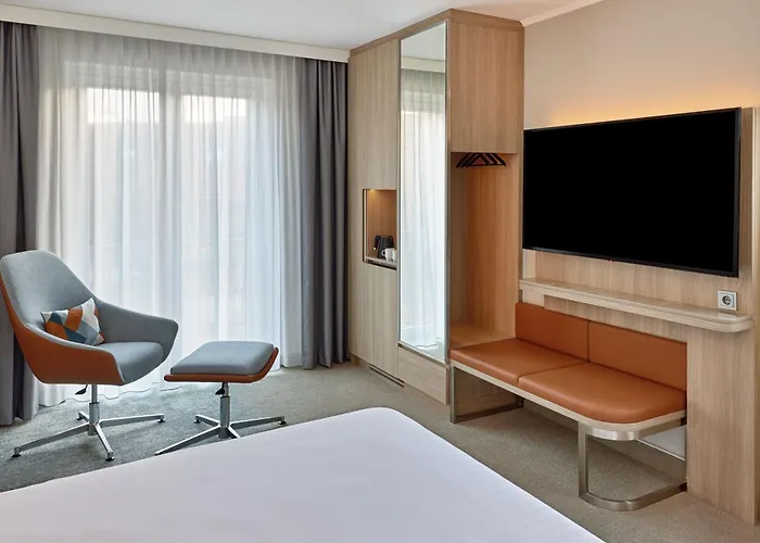 Courtyard By Marriott Hotel 4*