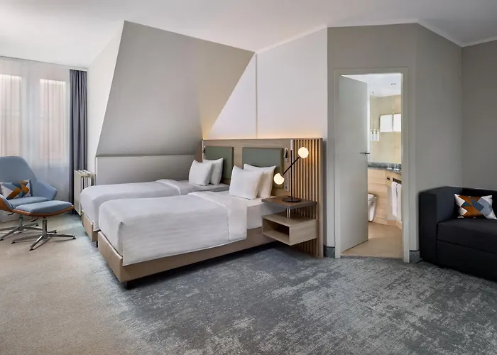 Courtyard By Marriott 4*