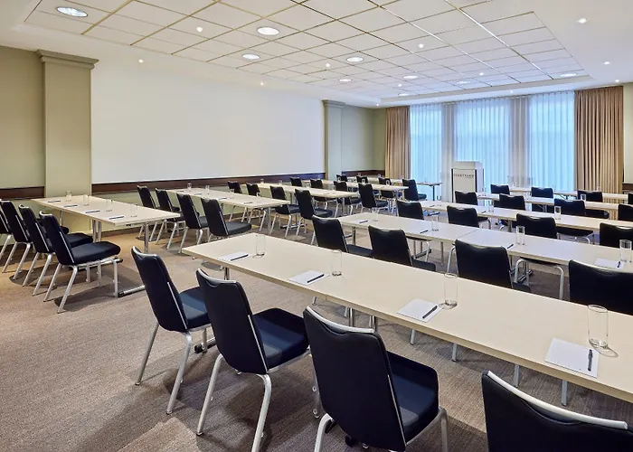 Hotel Courtyard By Marriott 4*