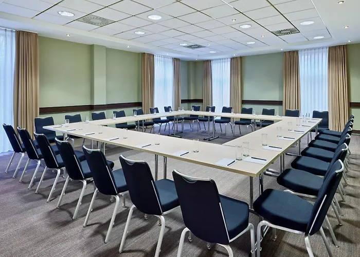 Courtyard By Marriott Hotel 4*