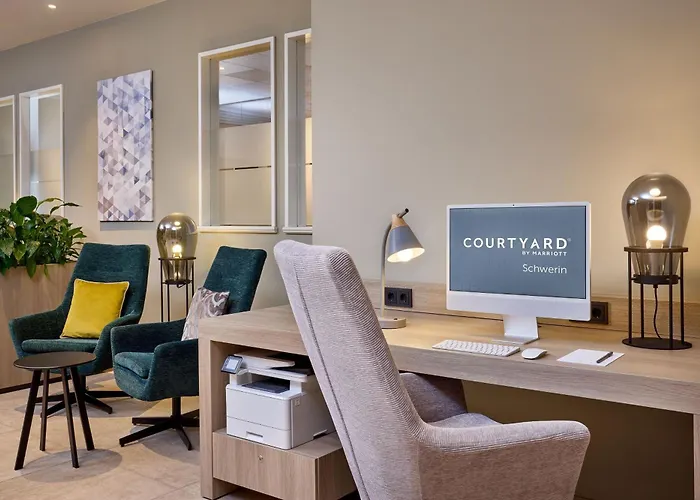 Courtyard By Marriott Hotel