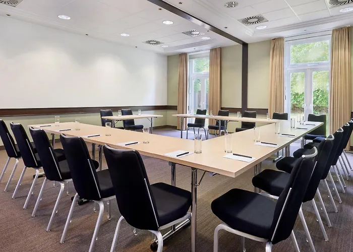 Courtyard By Marriott